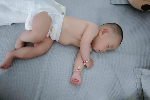 鹤岗宝宝口水多怎么回事